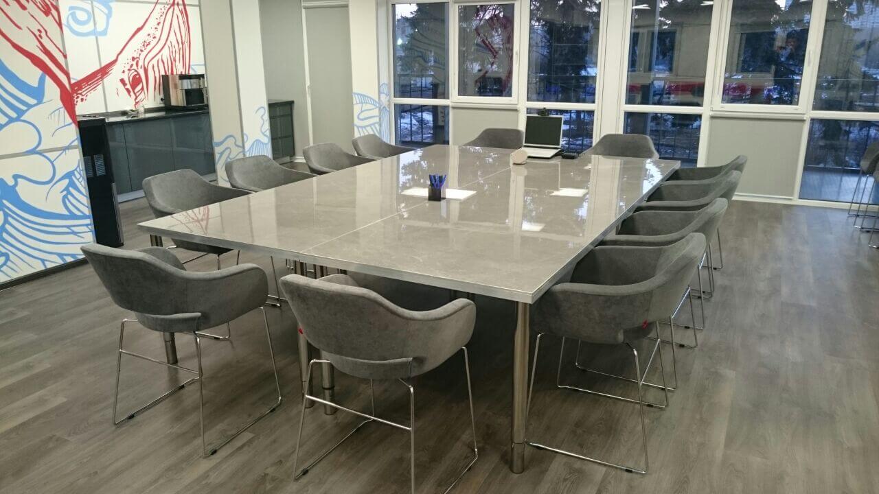 Переговорные столы для офиса продаж ЖК Акватория  